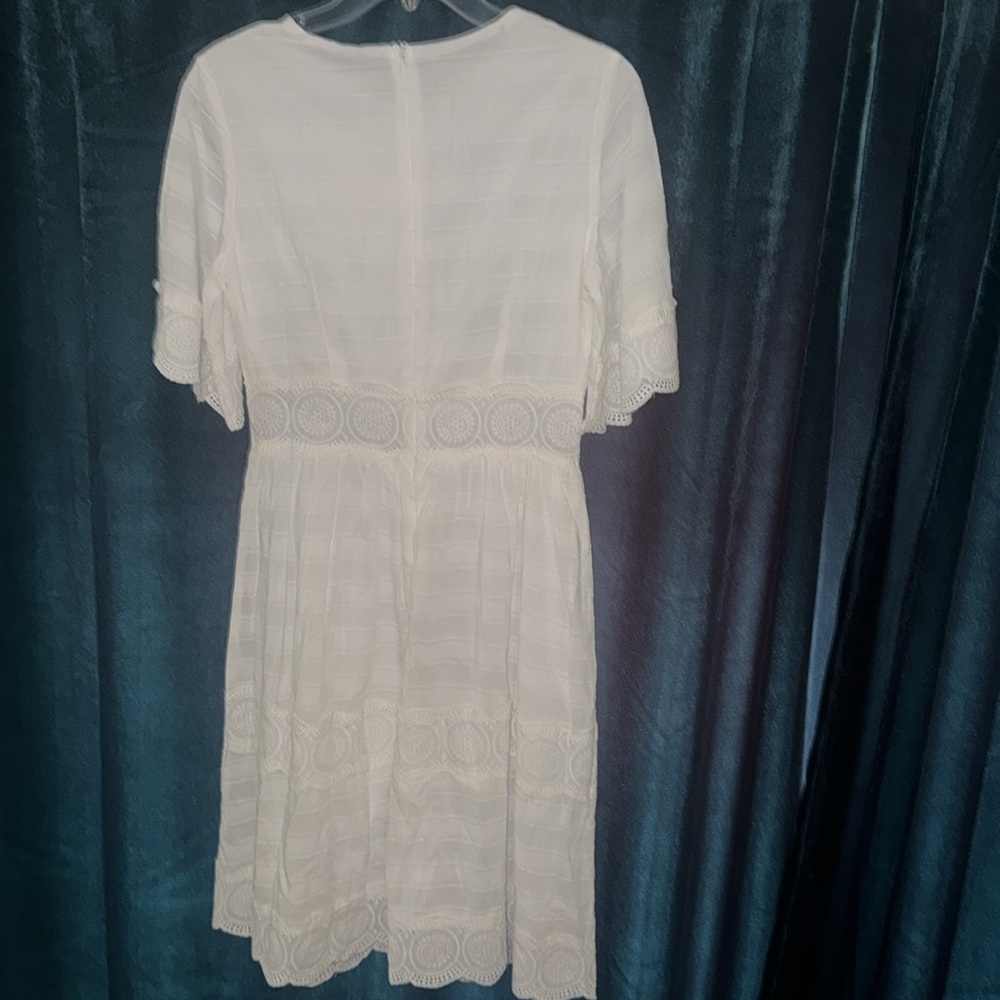 XS White Cotton Dress Petal Lush - Picture 8 of 9